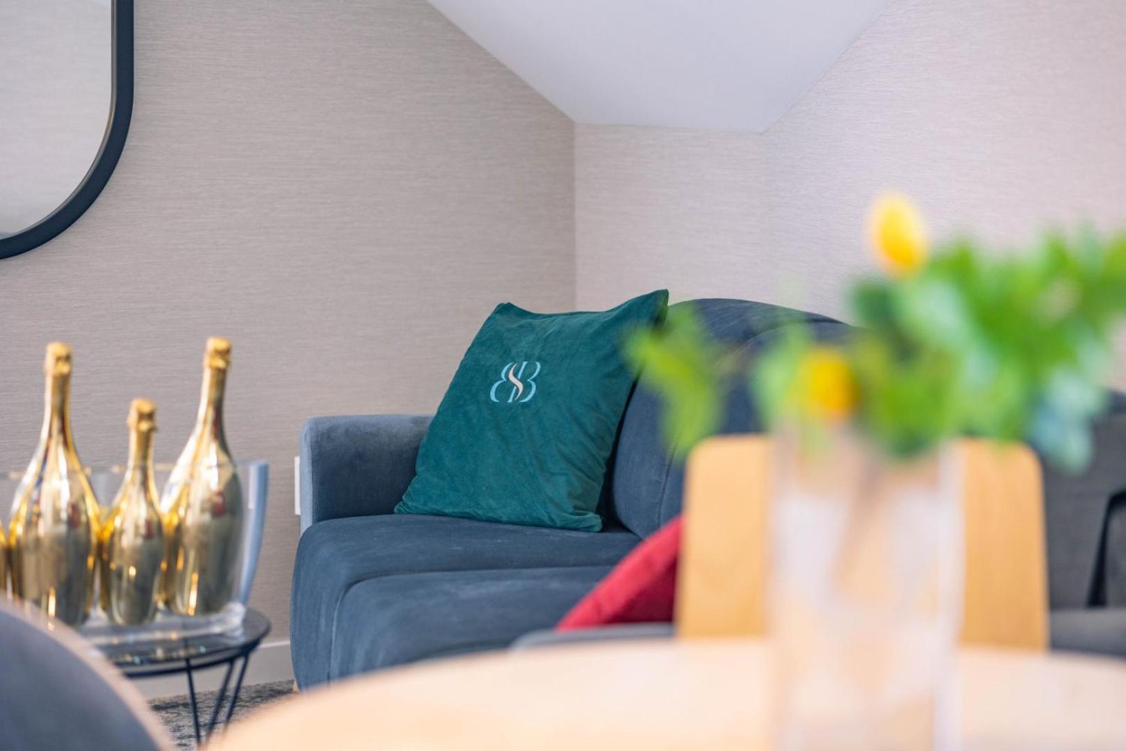 Boulevard Boutique Suites Leba Ngoại thất bức ảnh